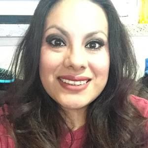 Meet your Posher, Dee